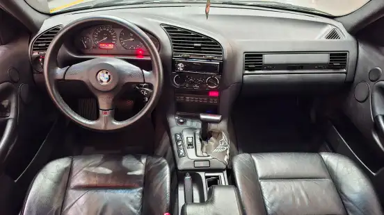BMW-325i-2.5 SEDAN 24V GASOLINA 4P AUTOMÁTICO BMW-325i-1994