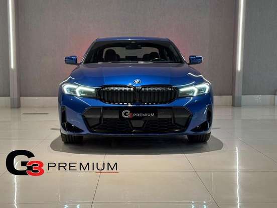 BMW-330e-2023