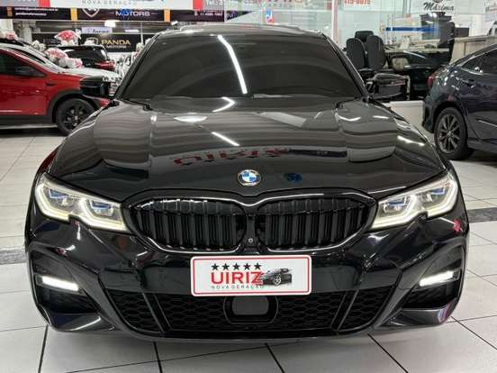 BMW-330i-2019