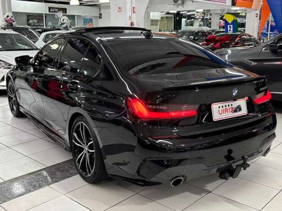 BMW-330i-2019