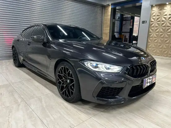 BMW-M8-2021