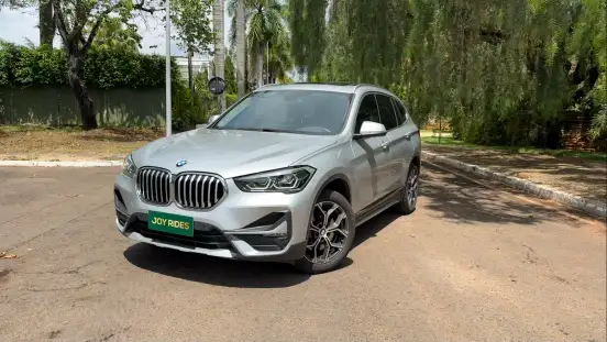 BMW-X1-2.0 16V TURBO ACTIVEFLEX SDRIVE20I X-LINE 4P AUTOMÁTICO BMW-X1-2020