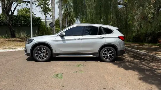 BMW-X1-2.0 16V TURBO ACTIVEFLEX SDRIVE20I X-LINE 4P AUTOMÁTICO BMW-X1-2020