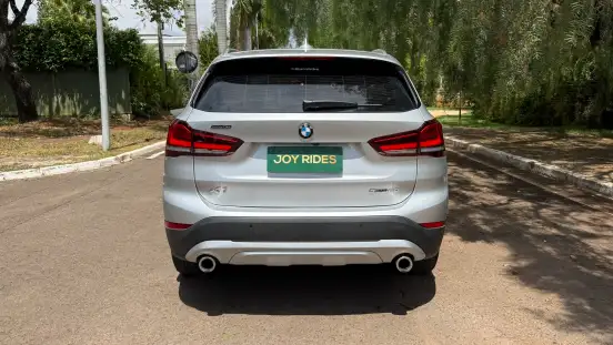 BMW-X1-2.0 16V TURBO ACTIVEFLEX SDRIVE20I X-LINE 4P AUTOMÁTICO BMW-X1-2020