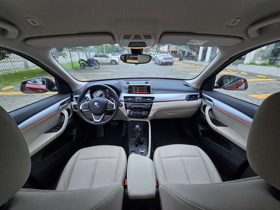 BMW-X1-2021