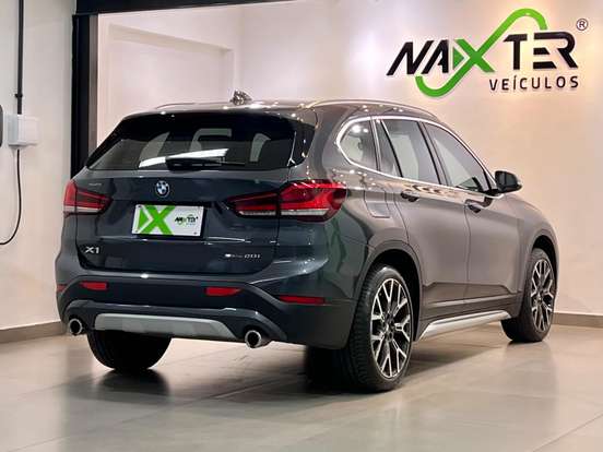 BMW-X1-2.0 16V TURBO ACTIVEFLEX SDRIVE20I X-LINE 4P AUTOMÁTICO BMW-X1-2022