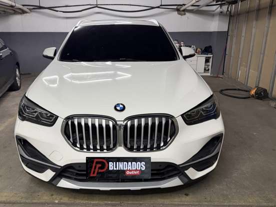 BMW-X1-2021