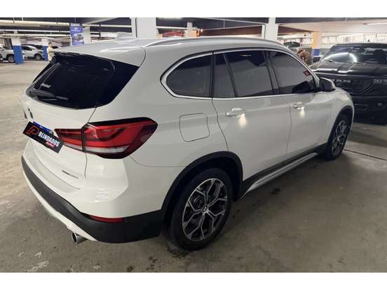 BMW-X1-2.0 16V TURBO ACTIVEFLEX SDRIVE20I X-LINE 4P AUTOMÁTICO BMW-X1-2021