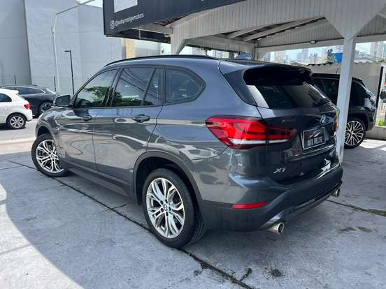 BMW-X1-2022