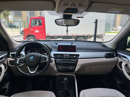 BMW-X1-2022