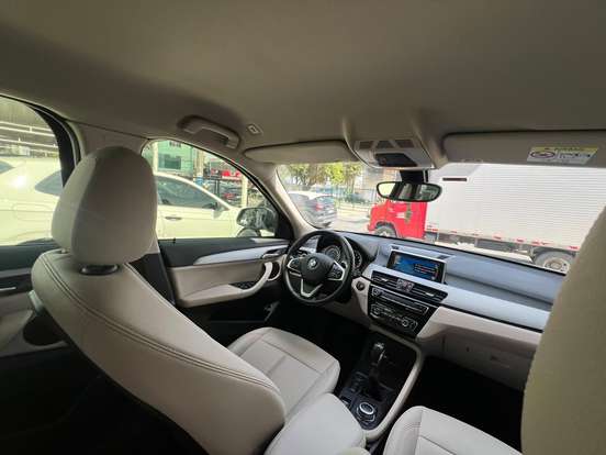 BMW-X1-2022