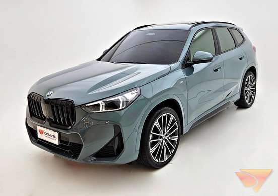 BMW-X1-2025