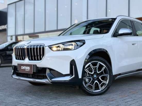 BMW-X1-2.0 16V TURBO GASOLINA SDRIVE20I X-LINE STEPTRONIC BMW-X1-2023