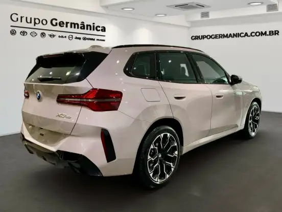 BMW-X3-2027