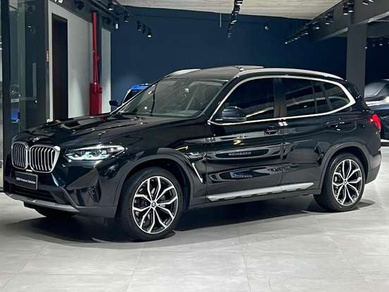 BMW-X3-2.0 16V HÍBRIDO X LINE XDRIVE30E STEPTRONIC BMW-X3-2023