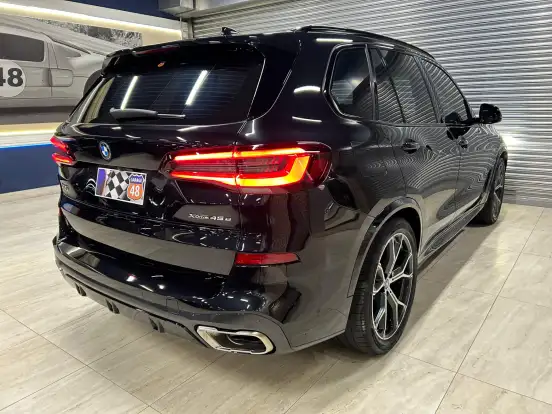 BMW-X5-3.0 I6 TURBO HÍBRIDO XDRIVE45E M SPORT AUTOMÁTICO BMW-X5-2022