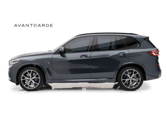 BMW-X5-3.0 I6 TURBO HÍBRIDO XDRIVE45E M SPORT AUTOMÁTICO BMW-X5-2020