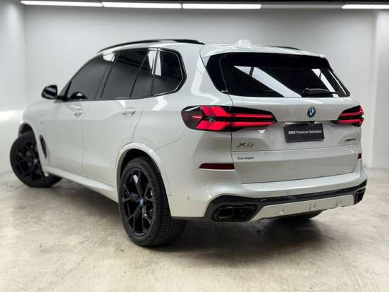 BMW-X5-3.0 I6 TURBO HÍBRIDO XDRIVE50E M SPORT AUTOMÁTICO BMW-X5-2025