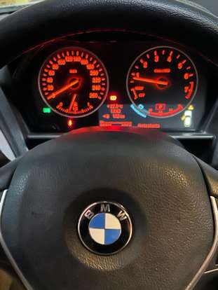 BMW-118i-2012