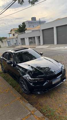 BMW-320i-2020