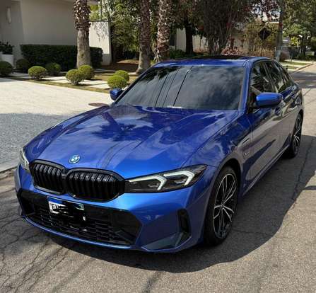 BMW-330e-2022