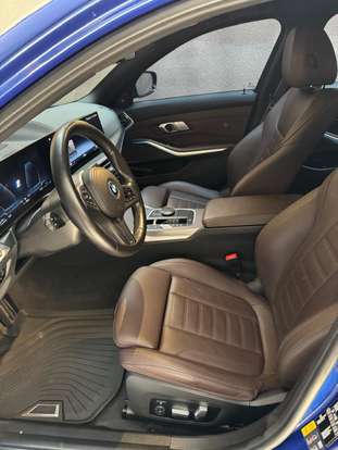 BMW-330e-2022