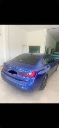 BMW-330e-2021