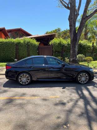 BMW-530e-2020