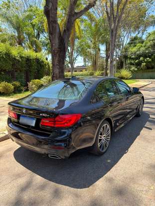 BMW-530e-2020