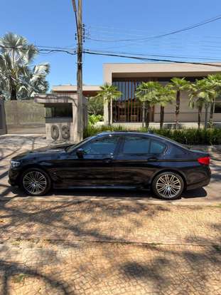 BMW-530e-2020