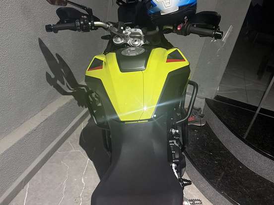 BMW-F 900 GS PLUS BMW-F 900 GS PLUS-2025