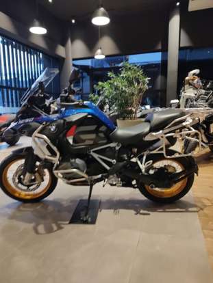 BMW-R 1250 GS ADVENTURE-2024