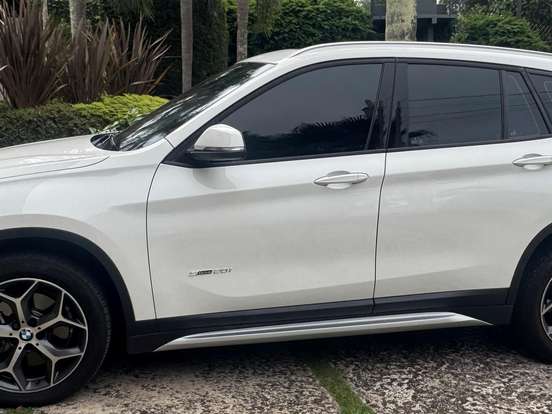 BMW-X1-2.0 16V TURBO ACTIVEFLEX SDRIVE20I X-LINE 4P AUTOMÁTICO BMW-X1-2017