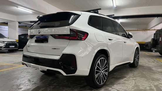 BMW-X1-2023