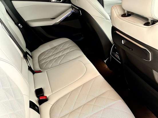 BMW-X6-3.0 TWINPOWER GASOLINA XDRIVE40I M SPORT AUTOMÁTICO BMW-X6-2024