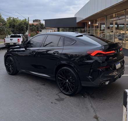 BMW-X6-2025