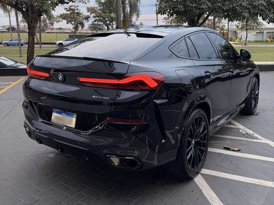 BMW-X6-3.0 TWINPOWER GASOLINA XDRIVE40I M SPORT DARK EDITION AUTOMÁTICO BMW-X6-2025