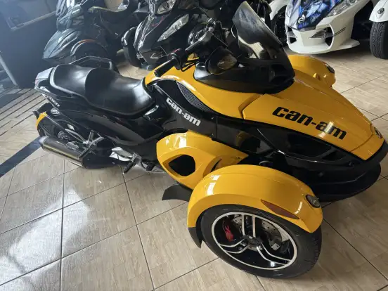 CAN-AM-SPYDER RS-2008