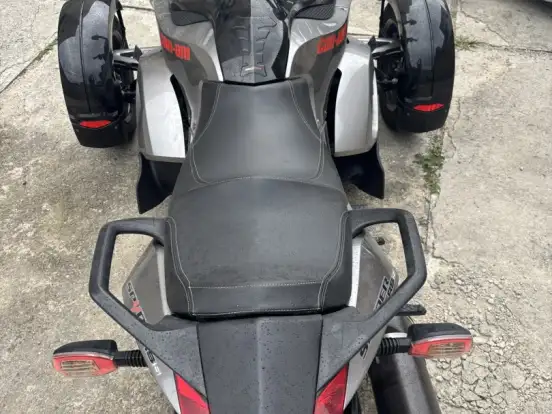 CAN-AM-SPYDER RS-S CAN-AM-SPYDER RS-S-2011
