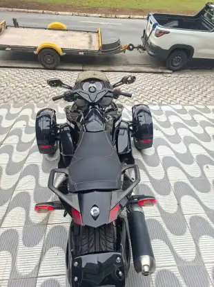CAN-AM-SPYDER RS-S-2012
