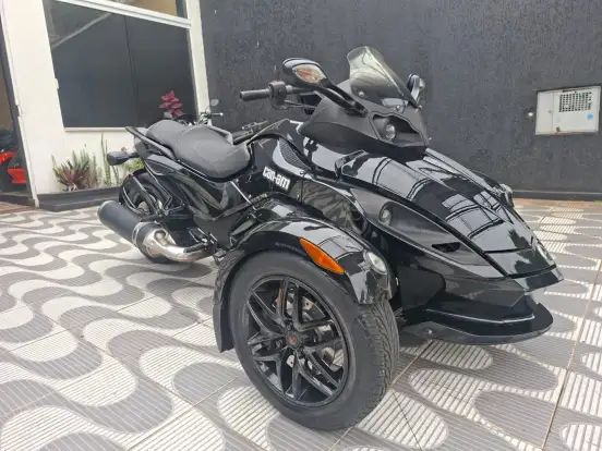 CAN-AM-SPYDER RS-S-2012