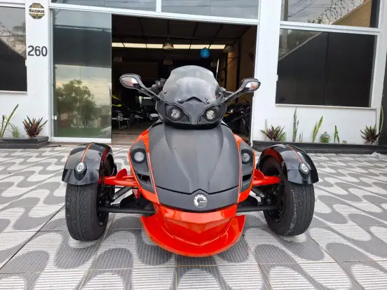 CAN-AM-SPYDER RS-S-2012