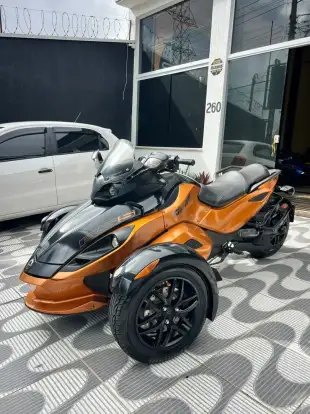 CAN-AM-SPYDER RS-S-2011