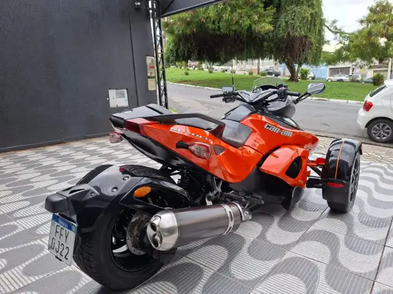 CAN-AM-SPYDER RS-S CAN-AM-SPYDER RS-S-2012