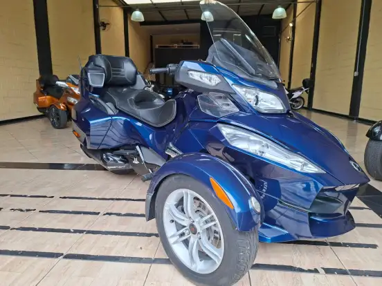 CAN-AM-SPYDER RT-S CAN-AM-SPYDER RT-S-2010