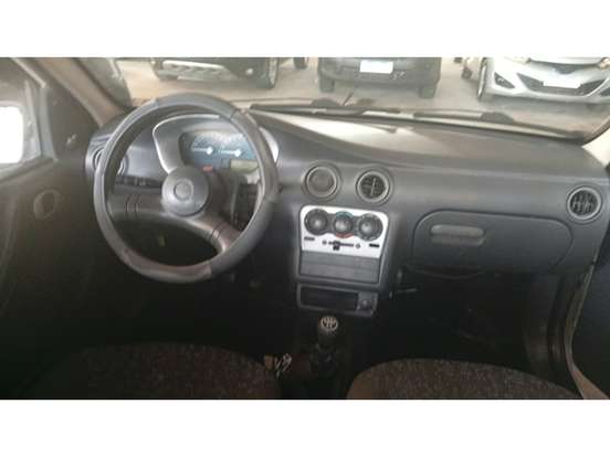 CHEVROLET-CELTA-1.4 MPFI 8V GASOLINA 4P MANUAL CHEVROLET-CELTA-2004