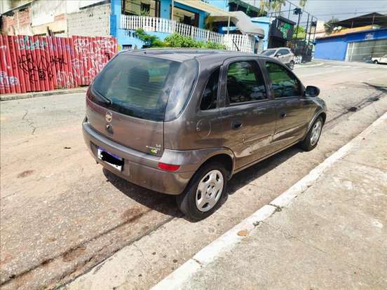 CHEVROLET-CORSA-2011