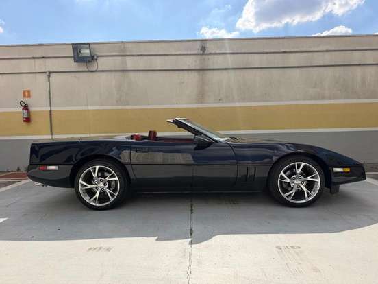 CHEVROLET-CORVETTE-1987