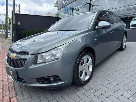 CHEVROLET-CRUZE-2013