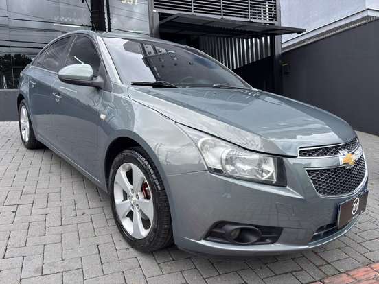 CHEVROLET-CRUZE-2013